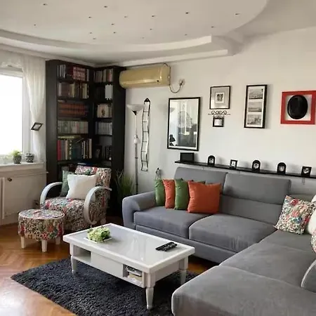 Homestay Recently Renovated With Danube View Novi Sad